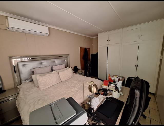 4 BEDROOM HOUSE FOR SALE IN VANDERBIJLPARK SW 5